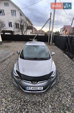 Седан Hyundai Elantra 2015 в 