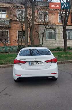 Седан Hyundai Elantra 2014 в 