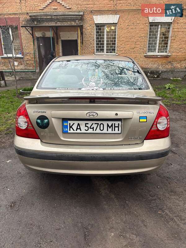Седан Hyundai Elantra 2005 в Киеве