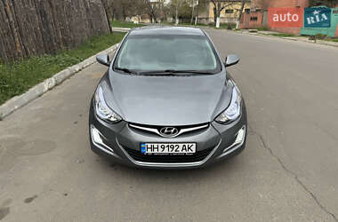 Седан Hyundai Elantra 2015 в 