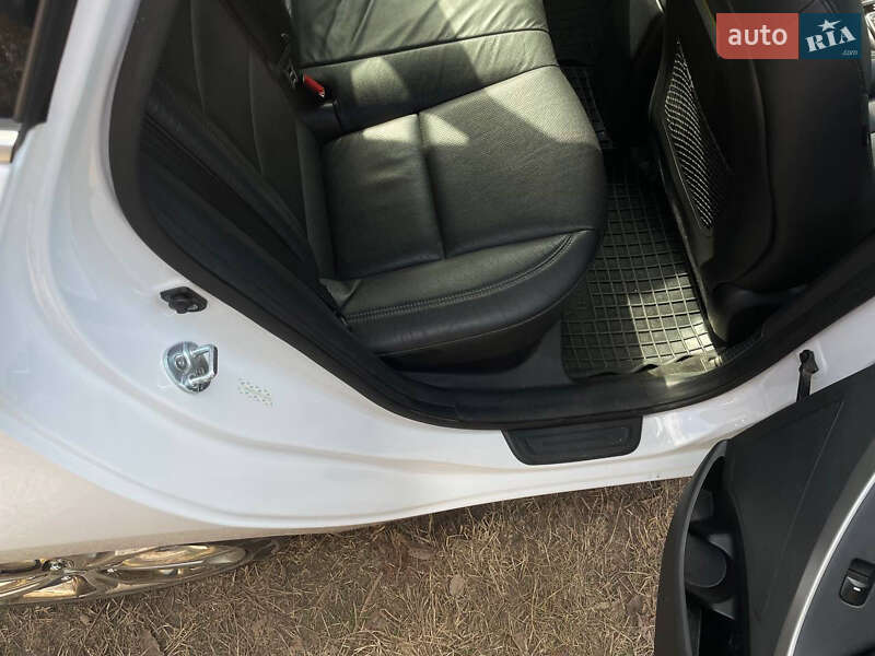 Хетчбек Hyundai Elantra 2013 в Черкасах