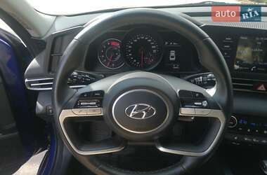Седан Hyundai Elantra 2021 в 