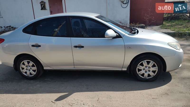 Седан Hyundai Elantra 2007 в Броварах
