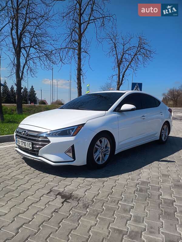 Hyundai Elantra 2020