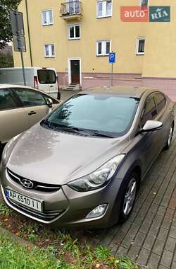 Седан Hyundai Elantra 2012 в 