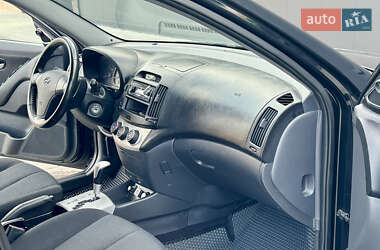 Седан Hyundai Elantra 2007 в 