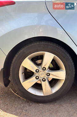 Седан Hyundai Elantra 2013 в 