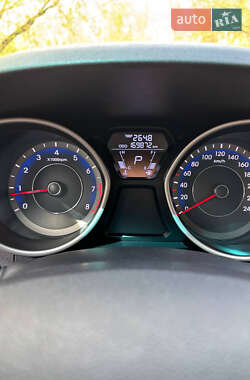 Седан Hyundai Elantra 2013 в 
