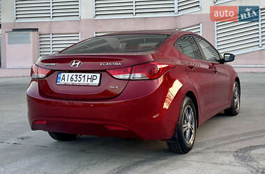Седан Hyundai Elantra 2011 в 