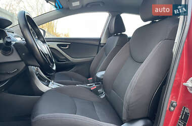 Седан Hyundai Elantra 2011 в 
