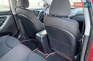Седан Hyundai Elantra 2011 в 
