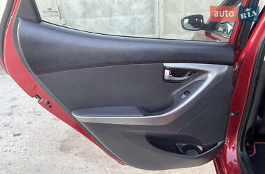 Седан Hyundai Elantra 2011 в 