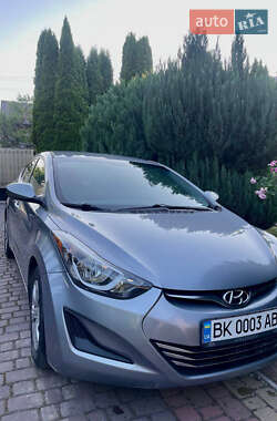Седан Hyundai Elantra 2015 в 