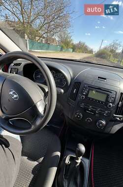 Универсал Hyundai Elantra 2010 в 