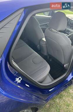 Седан Hyundai Elantra 2021 в 