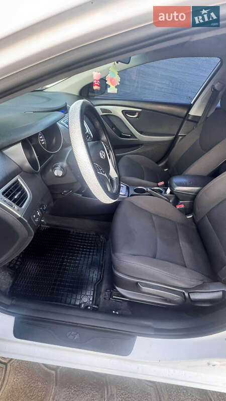 Седан Hyundai Elantra 2012 в Запорожье
