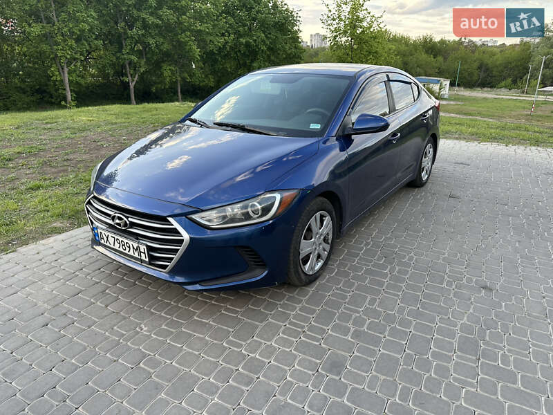 Hyundai Elantra 2017