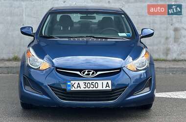 Седан Hyundai Elantra 2015 в 