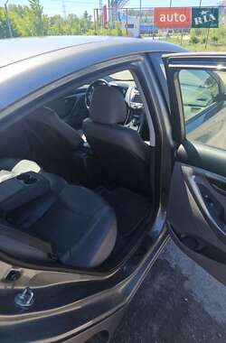 Седан Hyundai Elantra 2012 в 
