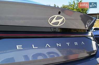 Седан Hyundai Elantra 2024 в 