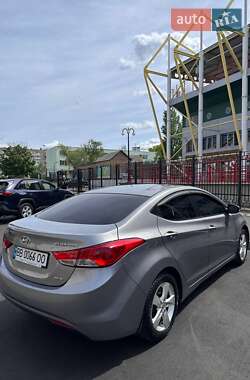 Седан Hyundai Elantra 2012 в Києві