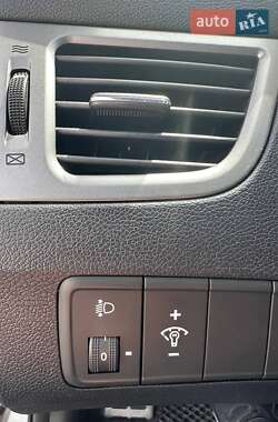 Седан Hyundai Elantra 2012 в 