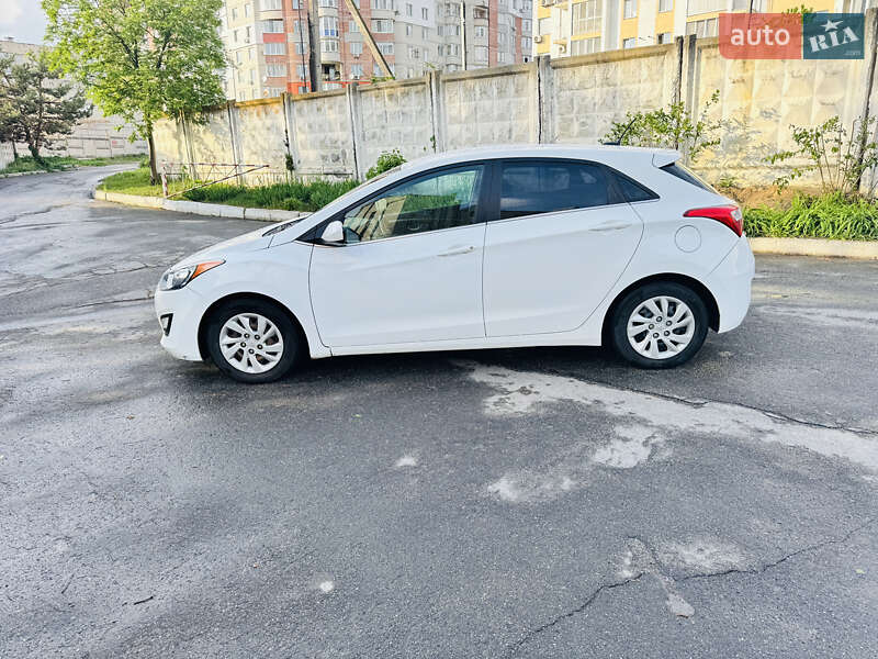Хетчбек Hyundai Elantra 2015 в Вінниці