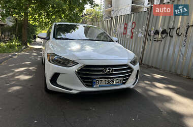 Седан Hyundai Elantra 2017 в 