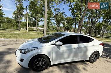 Седан Hyundai Elantra 2013 в 