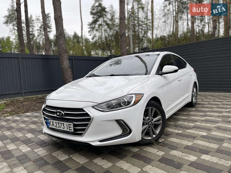 Hyundai Elantra 2017