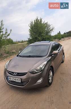 Седан Hyundai Elantra 2013 в Киеве
