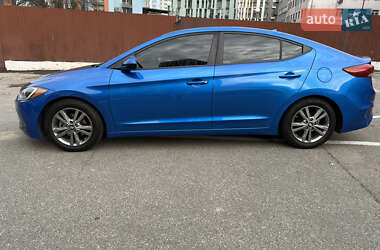 Седан Hyundai Elantra 2016 в 