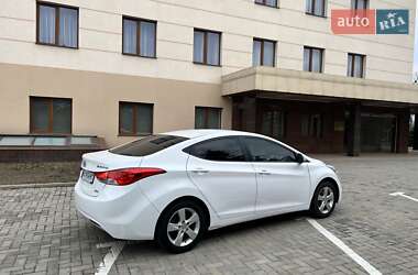 Седан Hyundai Elantra 2013 в 