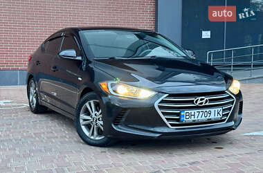 Седан Hyundai Elantra 2016 в Одессе