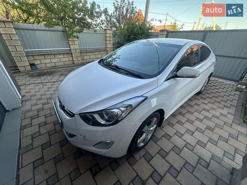 Седан Hyundai Elantra 2012 в Одессе