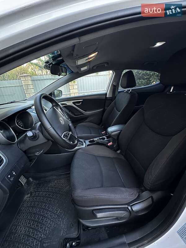 Седан Hyundai Elantra 2012 в Одессе