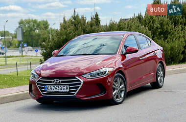 Седан Hyundai Elantra 2016 в Киеве