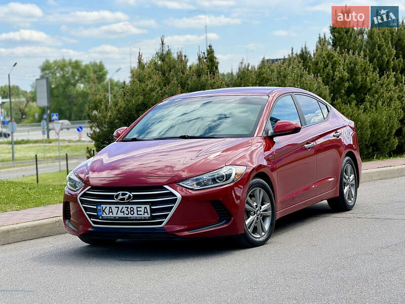 Седан Hyundai Elantra 2016 в Києві