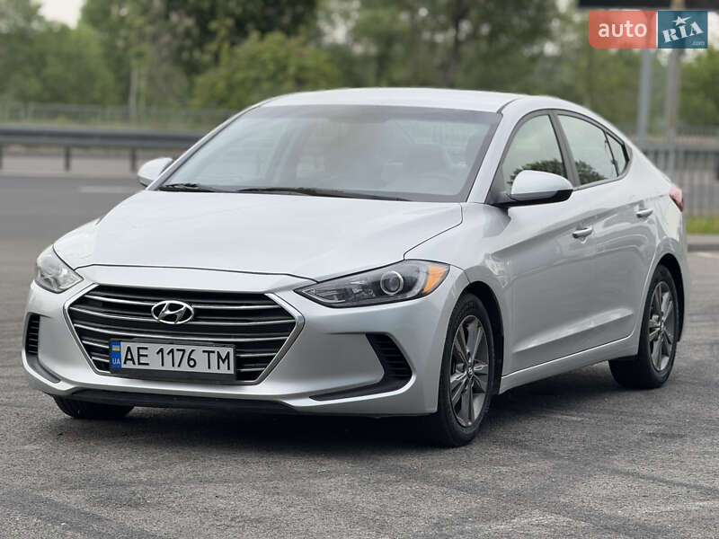 Hyundai Elantra 2017
