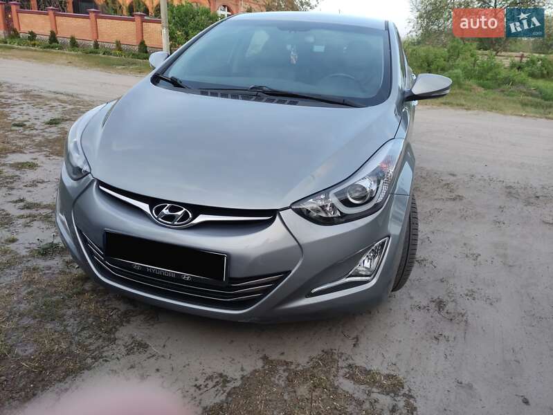 Седан Hyundai Elantra 2015 в Ахтырке