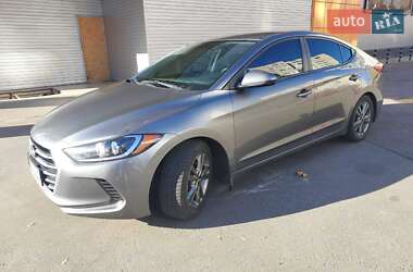 Седан Hyundai Elantra 2018 в 