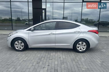 Седан Hyundai Elantra 2011 в 
