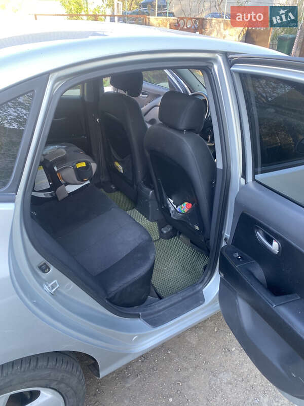 Седан Hyundai Elantra 2007 в Доманевке