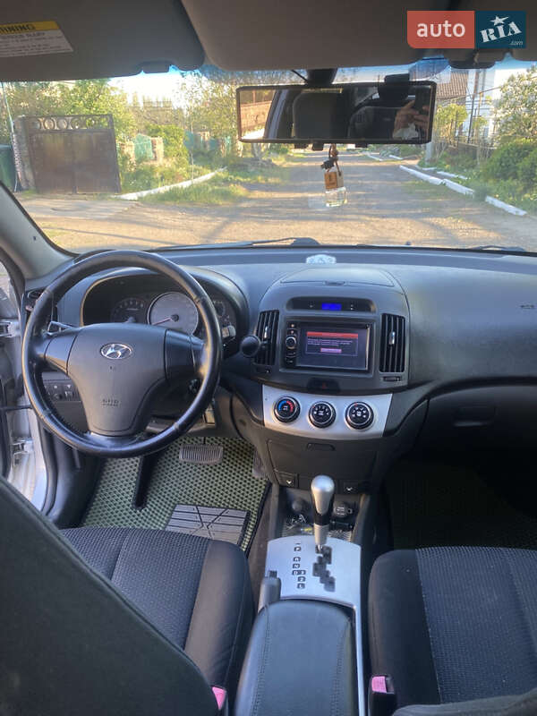 Седан Hyundai Elantra 2007 в Доманевке