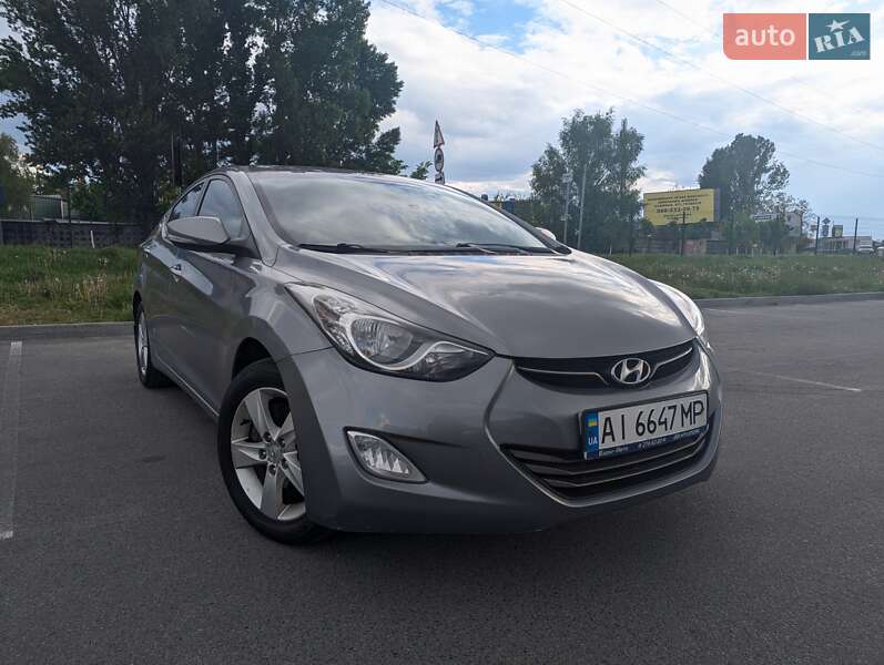 Седан Hyundai Elantra 2012 в 