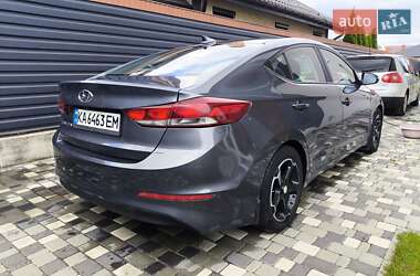 Седан Hyundai Elantra 2018 в 