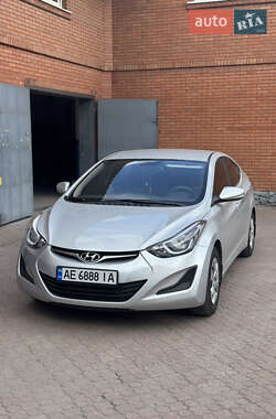Седан Hyundai Elantra 2015 в Дніпрі