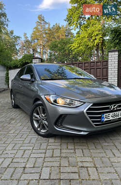 Седан Hyundai Elantra 2017 в Новомосковську