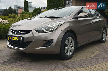 Седан Hyundai Elantra 2013 в 