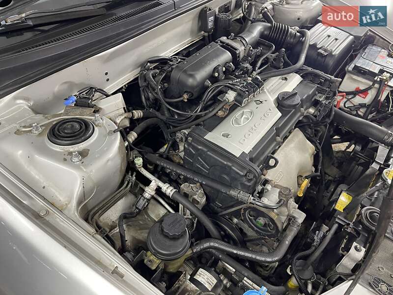 Седан Hyundai Elantra 2005 в Тернополе